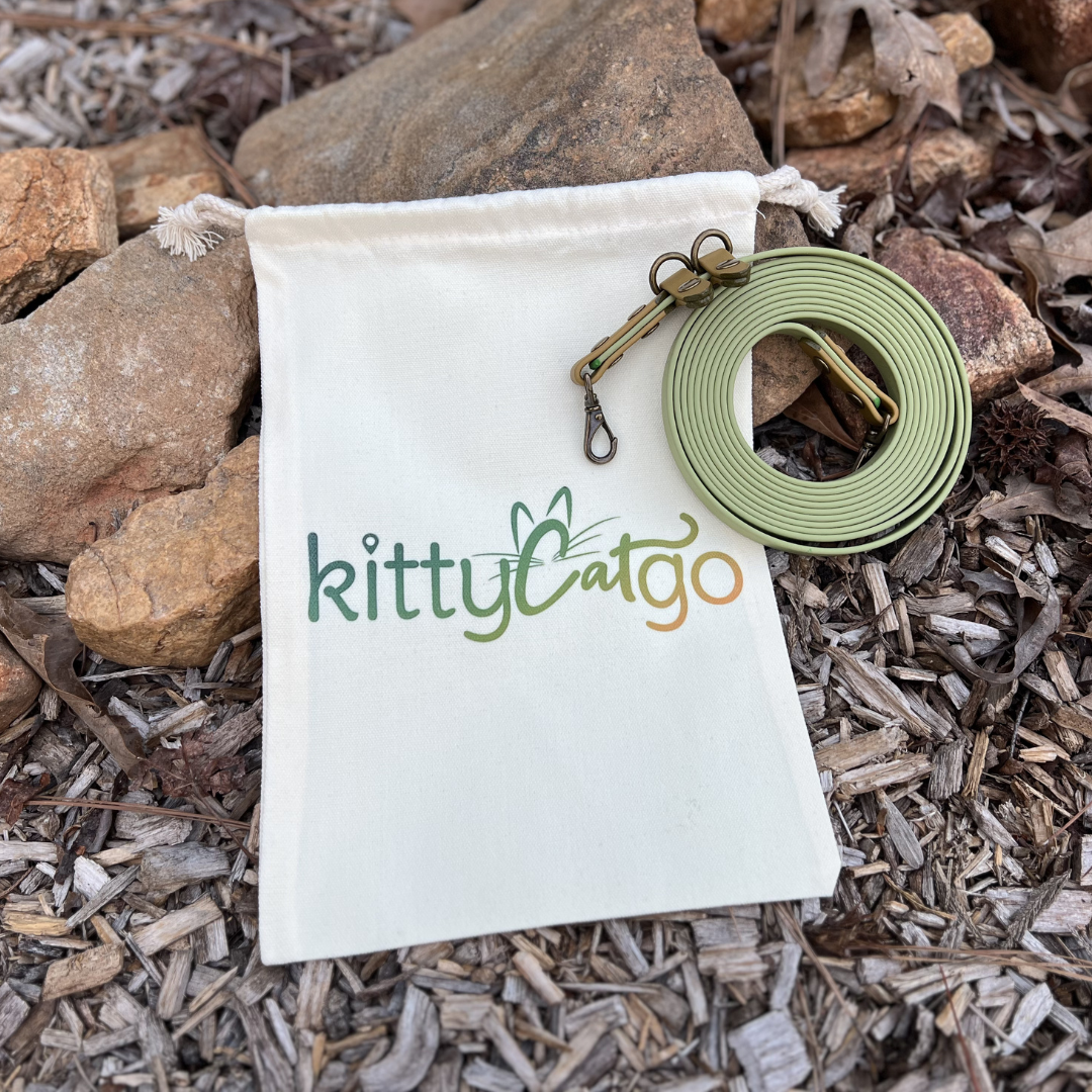 The Kylo Leash: Custom Convertible/Hands-Free BioThane® Cat Leash
